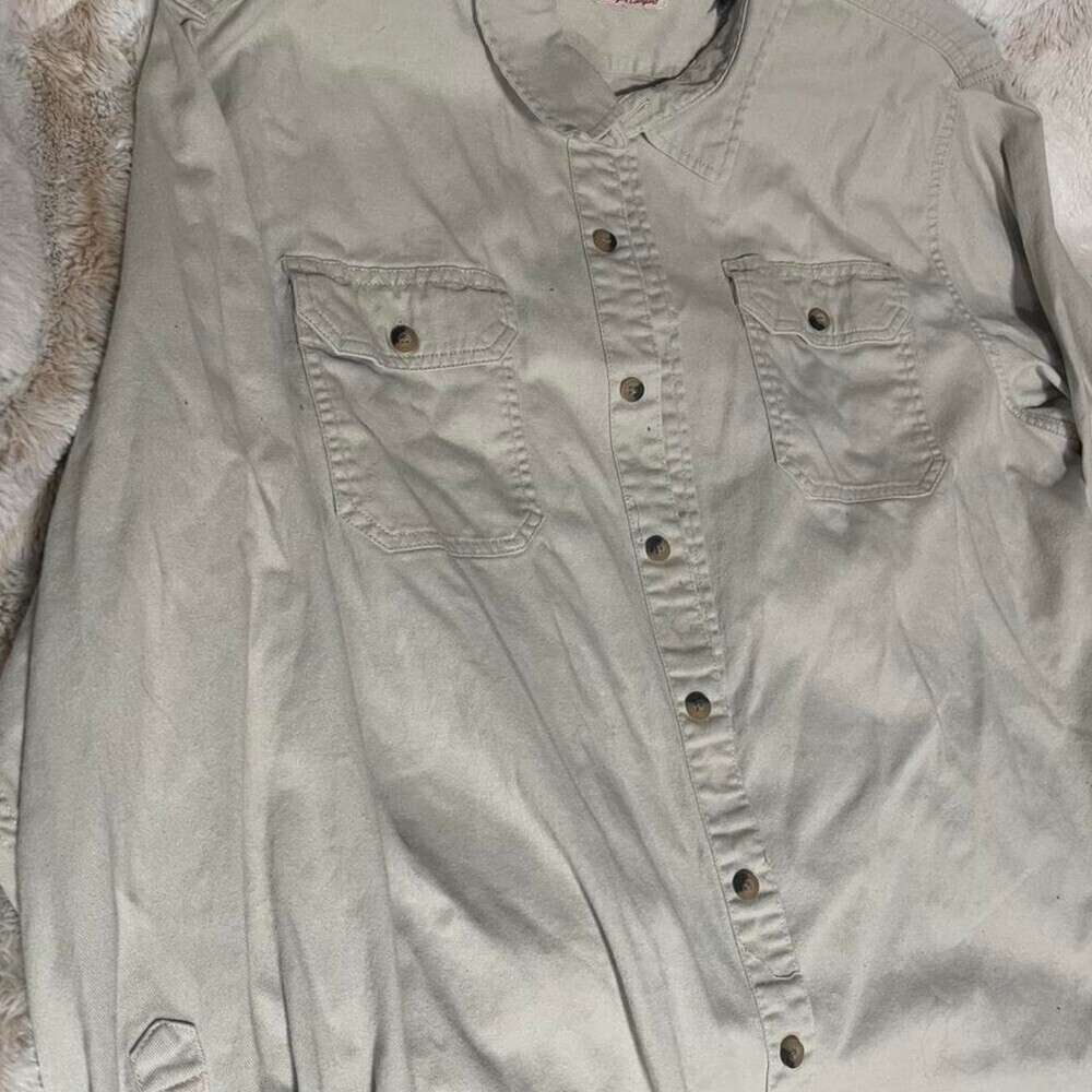 Wrangler Grey Button Up Shirt 3 C 8 E